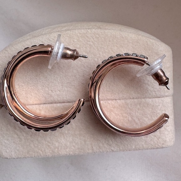 ✨ Vintage Swarovski Rose Hoop Black Pave Crystal Earrings - One Of A Kind - Picture 11 of 11